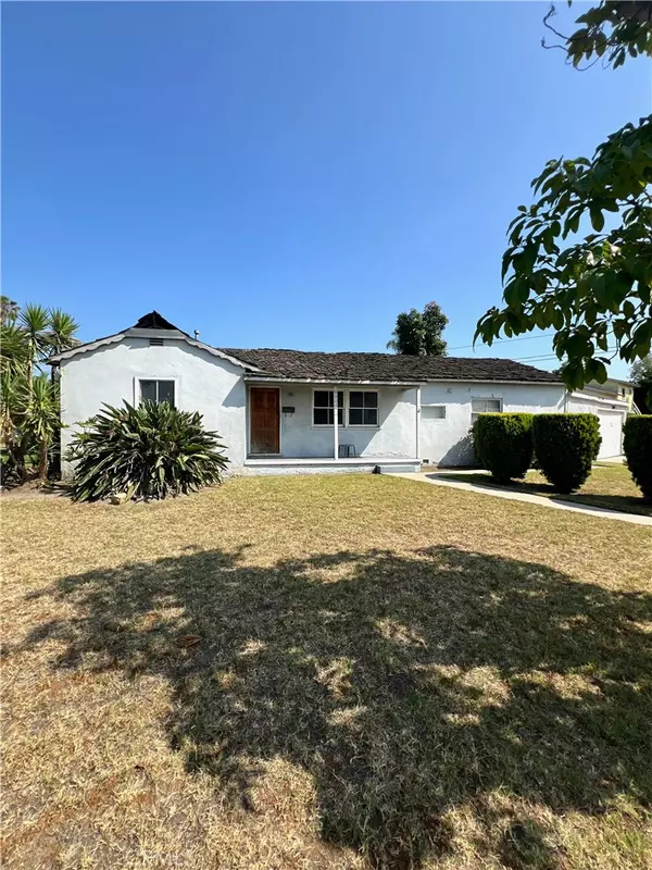 9904 Rives AVE, Downey, CA 90240