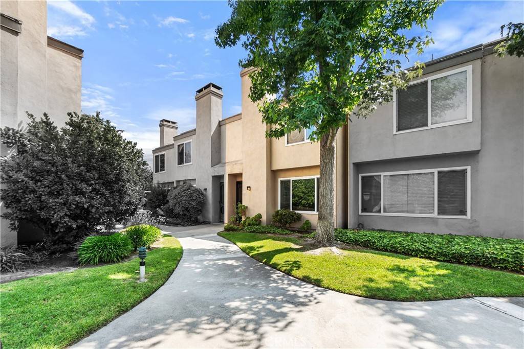 Orange, CA 92865,101 W Riverdale AVE #23