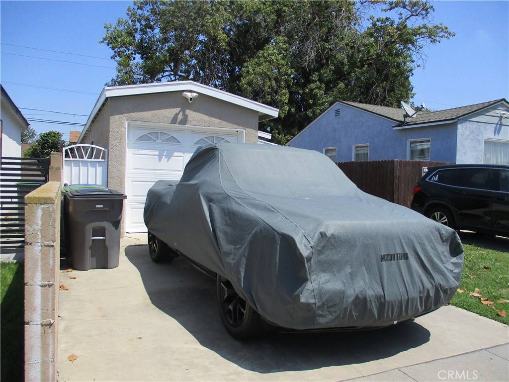 2713 E Monroe ST, Long Beach, CA 90810