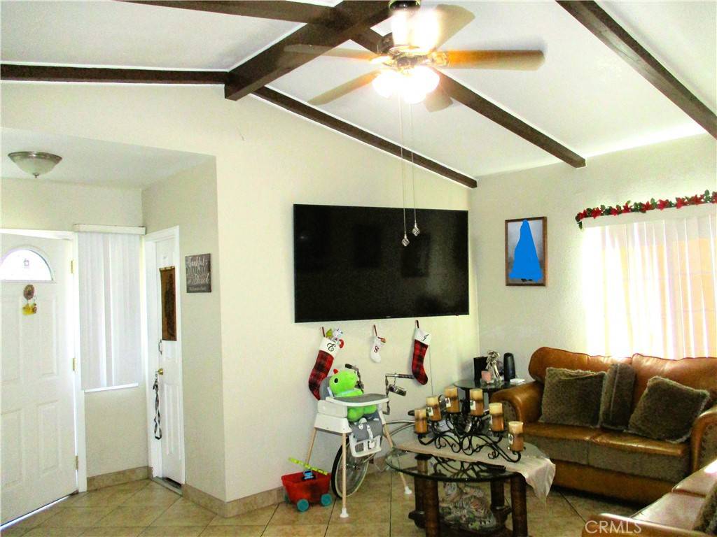 Long Beach, CA 90810,2713 E Monroe ST