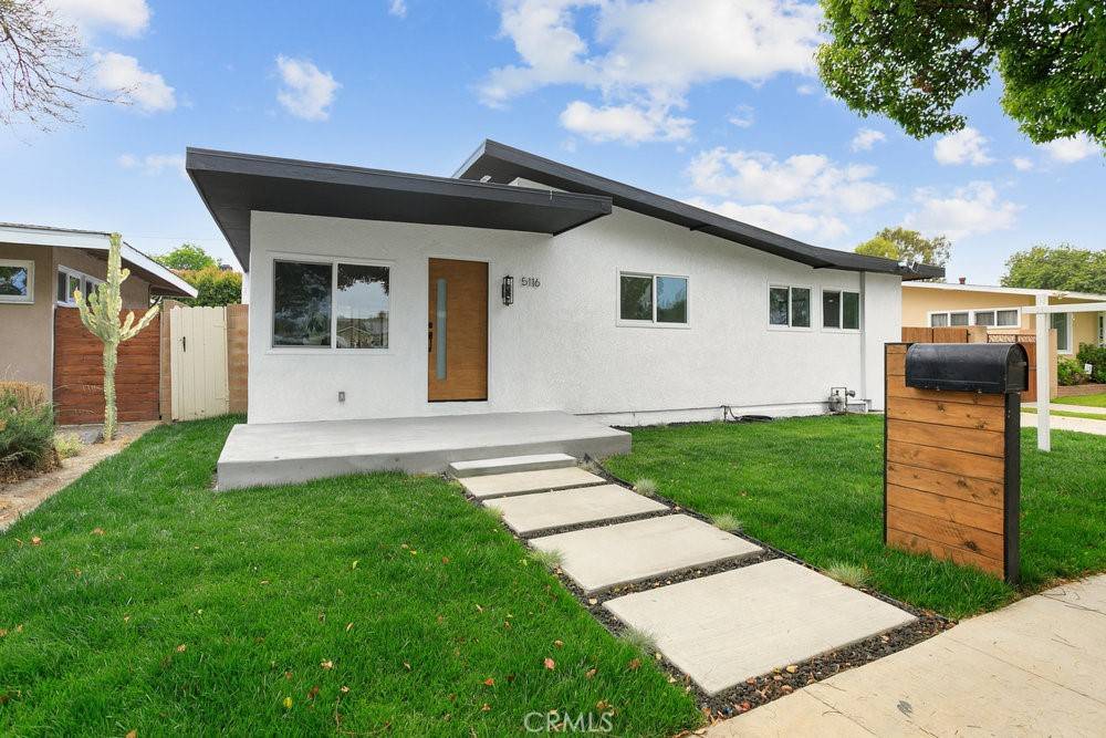 Long Beach, CA 90808,5116 E Wardlow RD