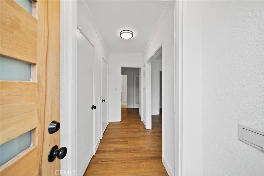 Los Angeles, CA 90019,4431 Victoria Park PL