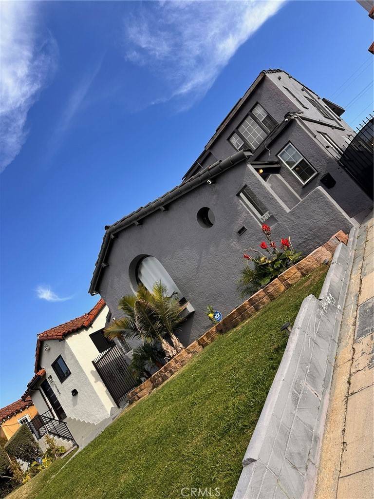 3208 W 74th ST, Los Angeles, CA 90043
