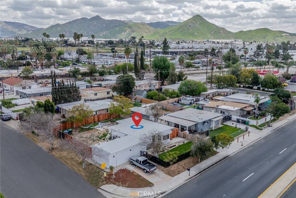 Riverside, CA 92507,414 Iowa AVE