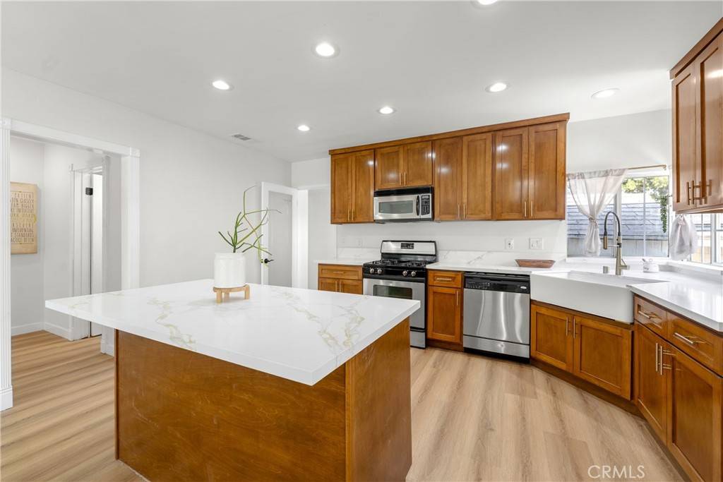 Lakewood, CA 90713,5322 Briercrest AVE