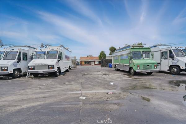 Bell, CA 90201,3916 3930 Gage AVE