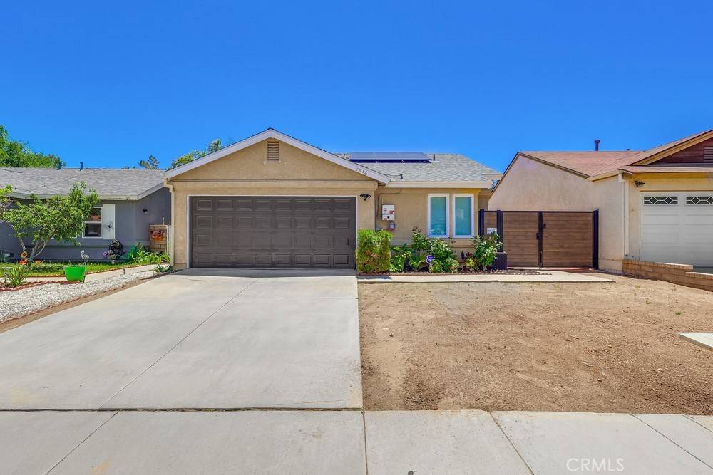 2846 Nandina DR, Palmdale, CA 93550
