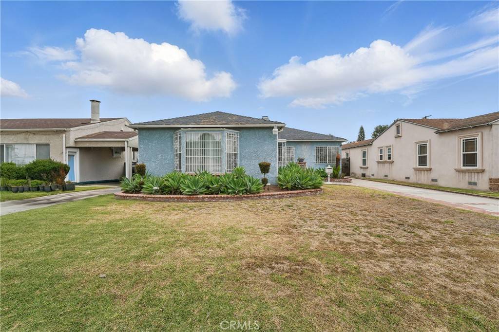 Lynwood, CA 90262,3647 Cedar AVE