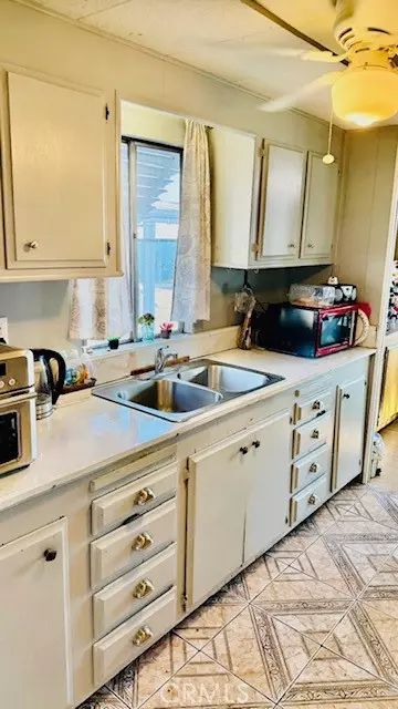 Paramount, CA 90723,16601 Garfield AVE #110