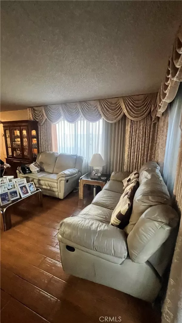 El Monte, CA 91731,11053 Elmcrest St