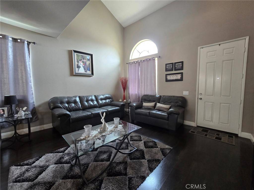 Perris, CA 92570,1315 Plaza Way