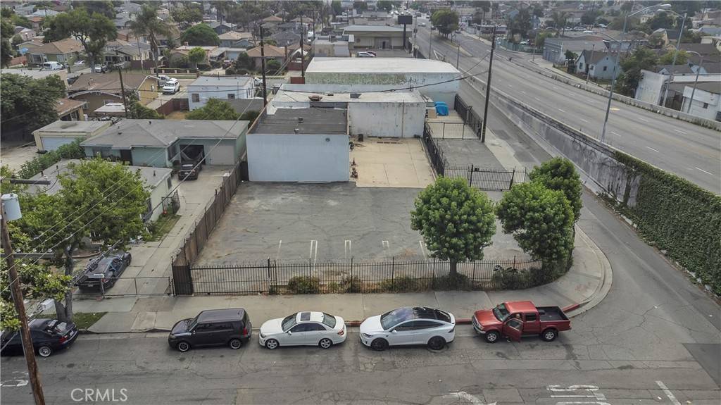 Compton, CA 90221,1102 N Rose AVE