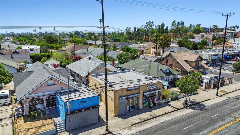 Los Angeles, CA 90018,2815 S Western AVE