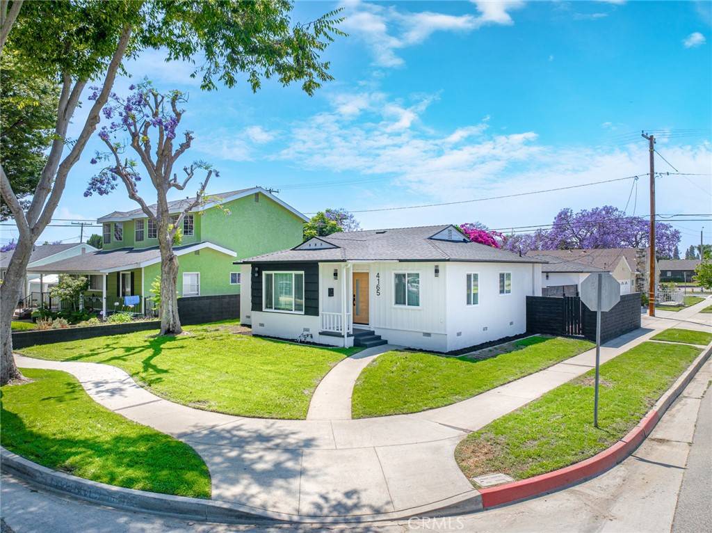 Lakewood, CA 90713,4165 Redline DR