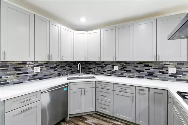 Fullerton, CA 92835,3101 Maple AVE