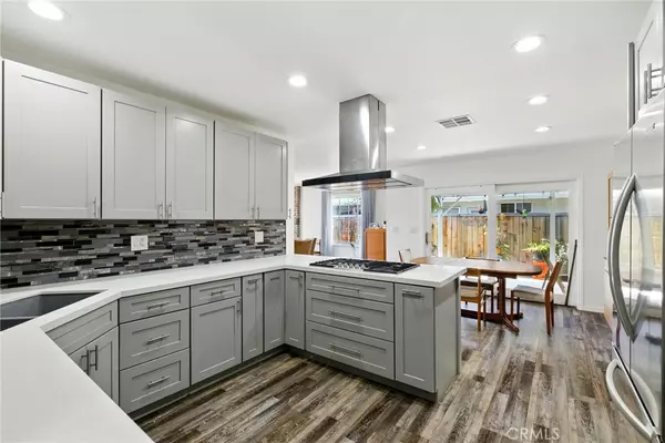Fullerton, CA 92835,3101 Maple AVE