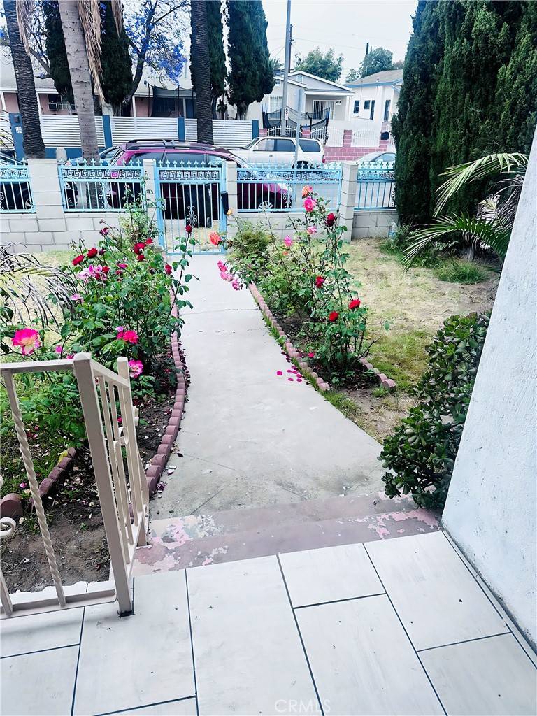 Los Angeles, CA 90003,418 W 103rd ST