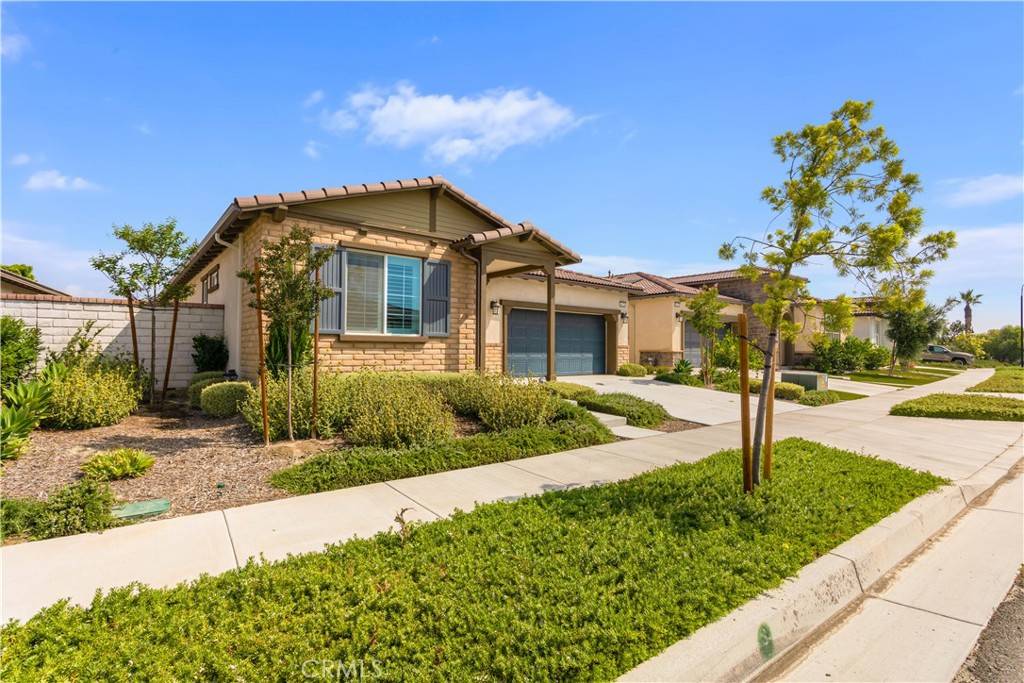 Ontario, CA 91761,4071 E Amigos Privado