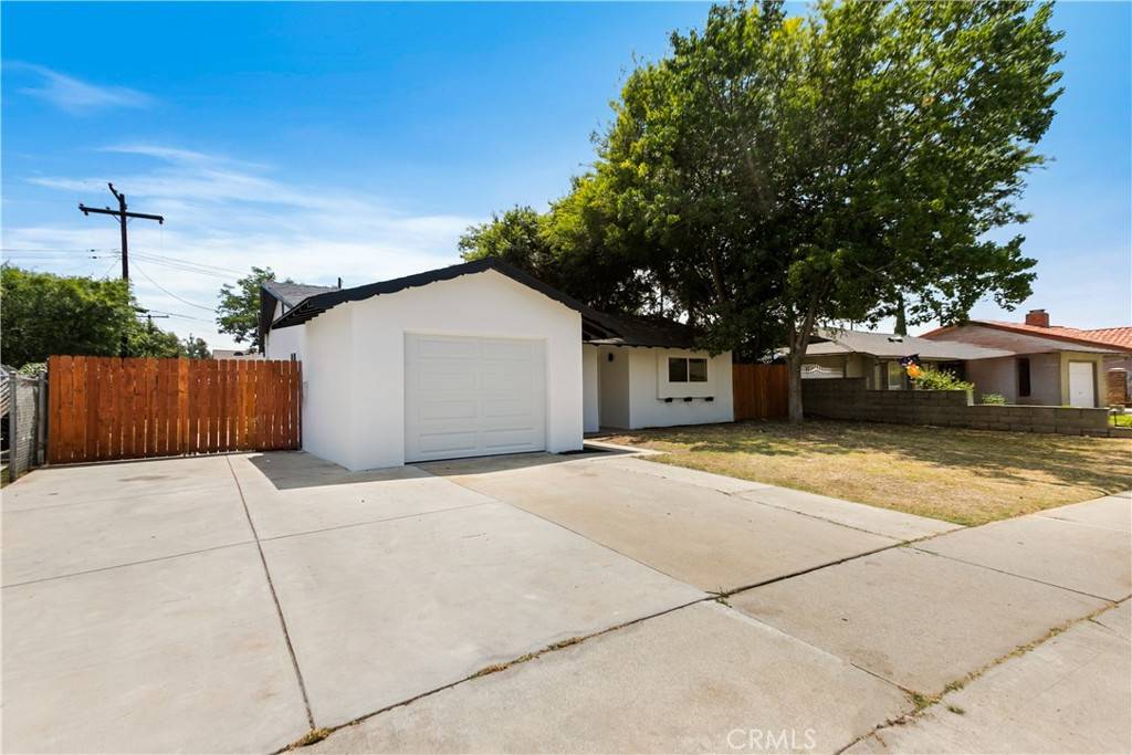 San Dimas, CA 91773,934 W Calora ST
