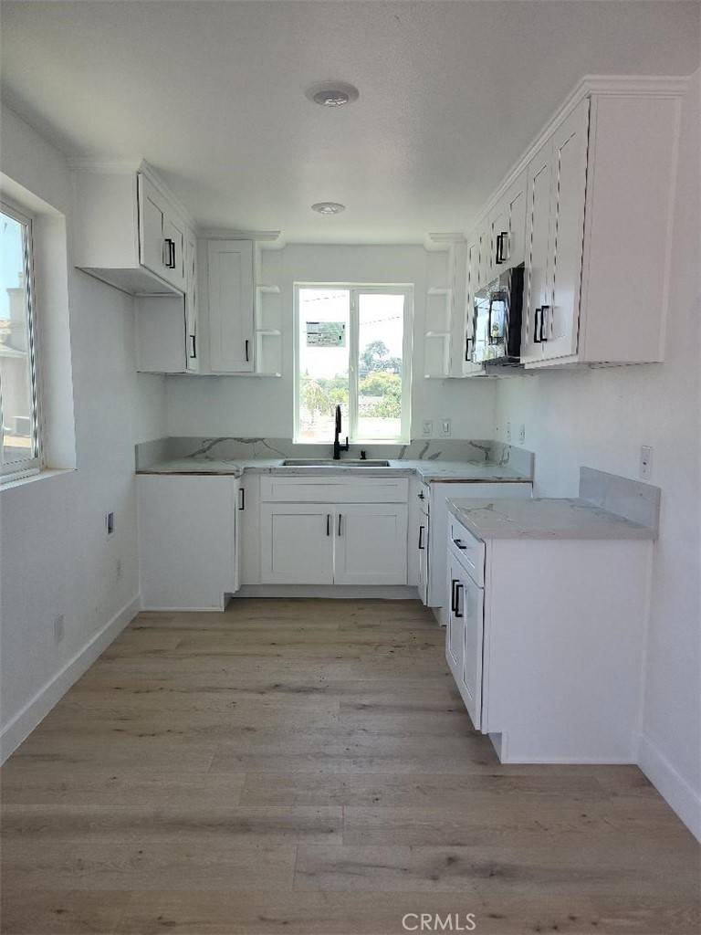 South Gate, CA 90280,10531 Alexander AVE