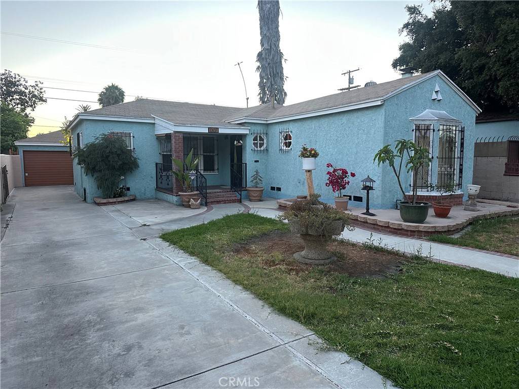 Compton, CA 90221,1307 N Mcdivitt AVE