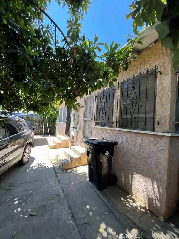 Los Angeles, CA 90037,1248 Rolland Curtis PL
