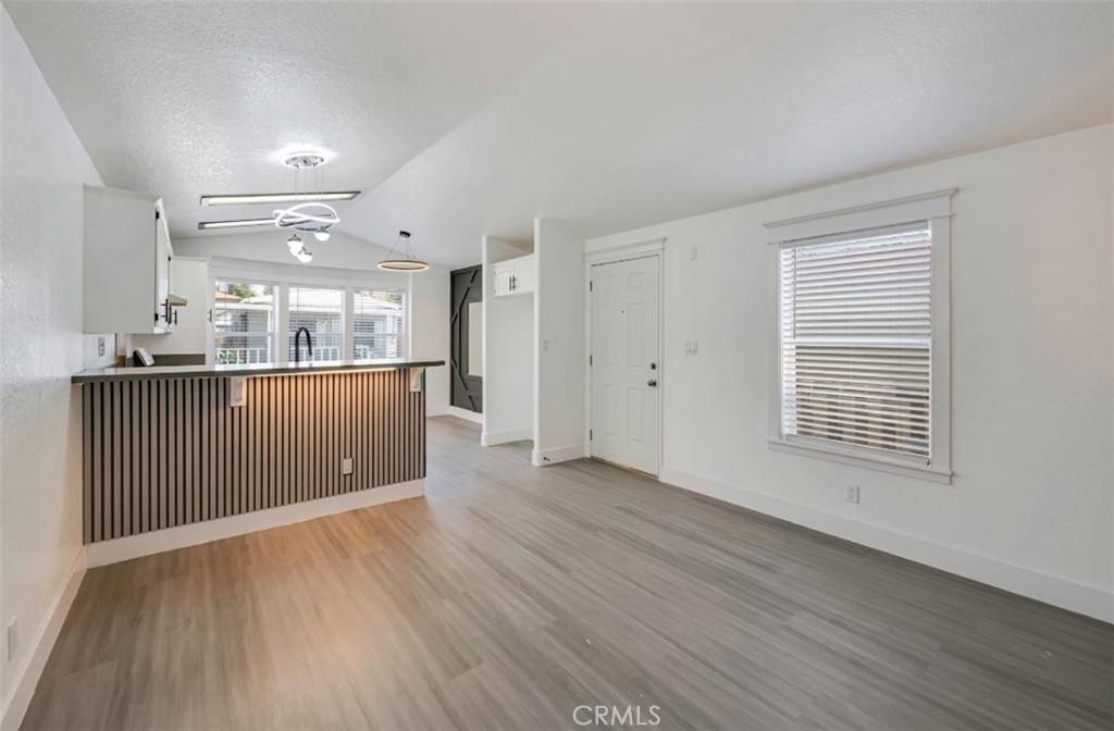 Bellflower, CA 90706,17820 Lakewood BLVD #31