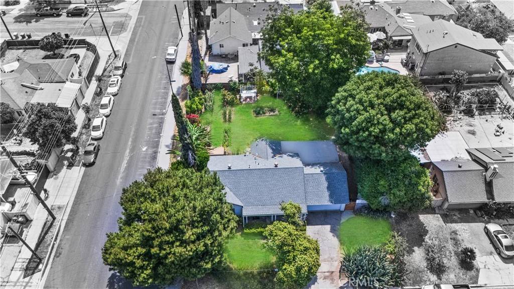 Reseda, CA 91335,7356 Darby AVE