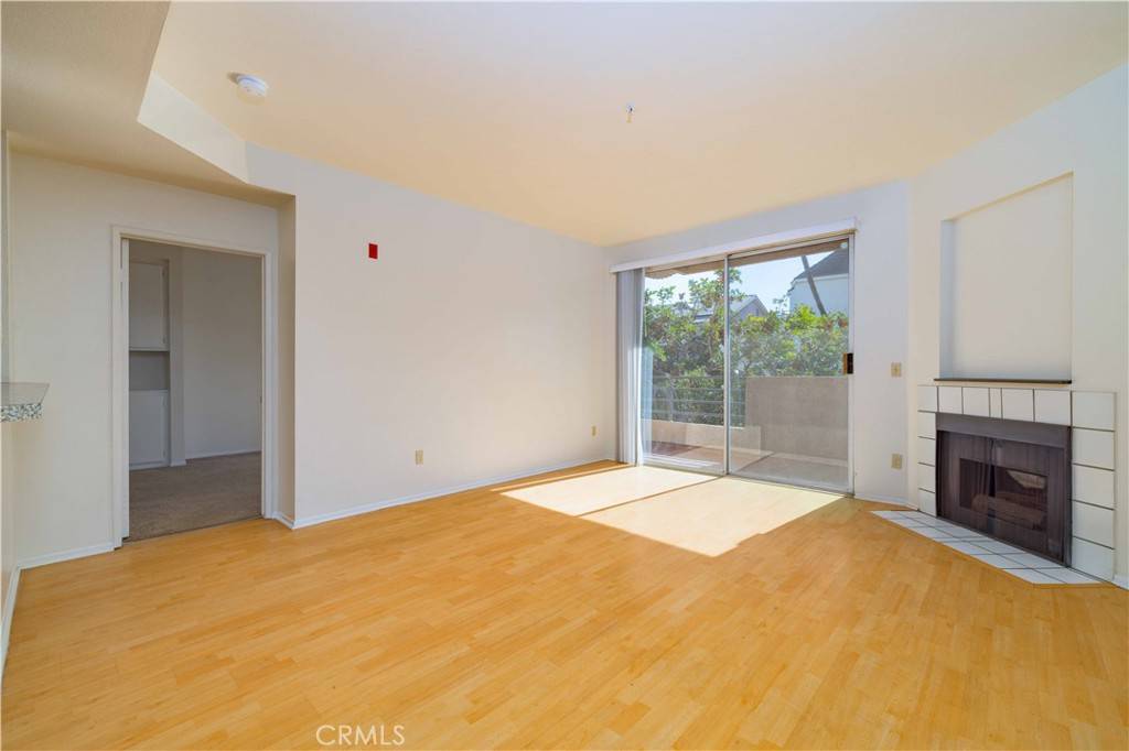 Long Beach, CA 90802,640 W 4th ST #308