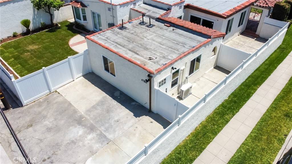 Downey, CA 90241,7801 2nd ST