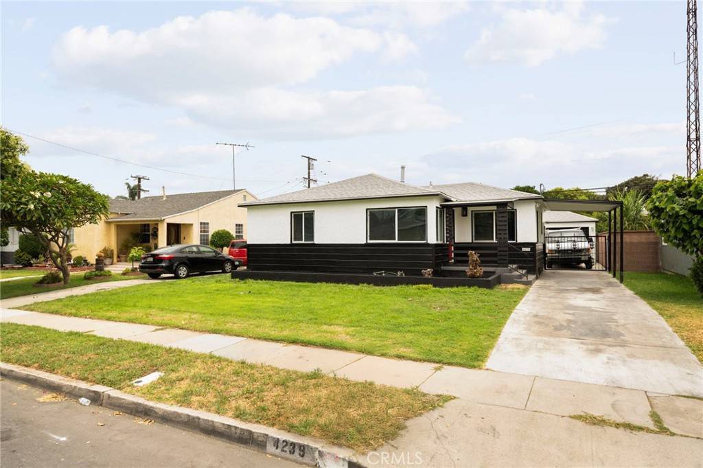Lynwood, CA 90262,4239 Brewster AVE