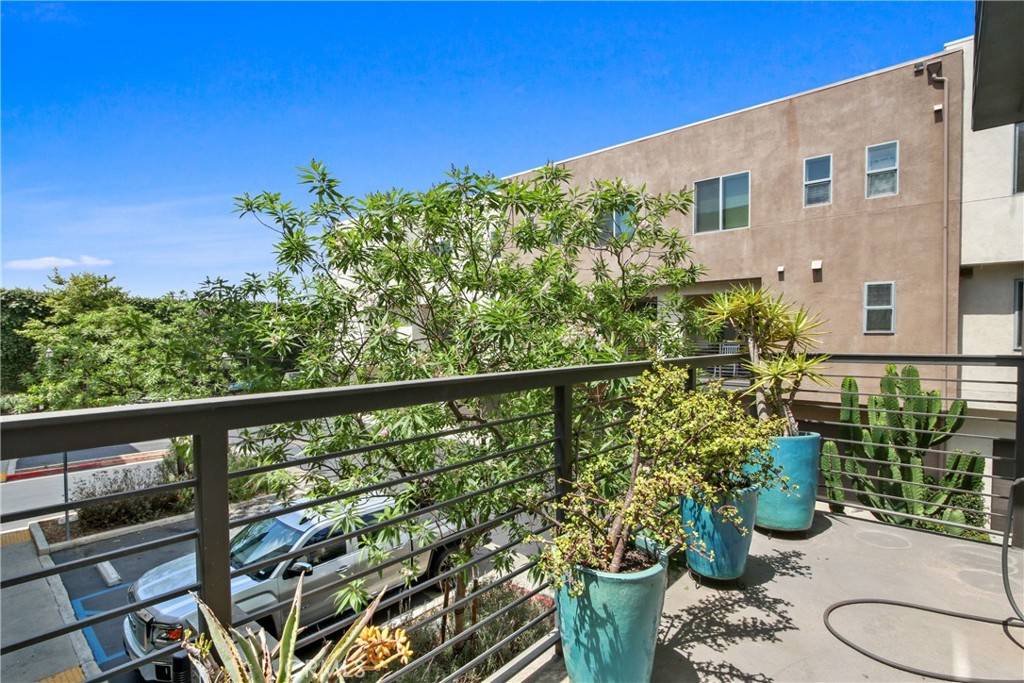 Montebello, CA 90640,1019 Sequoia PL
