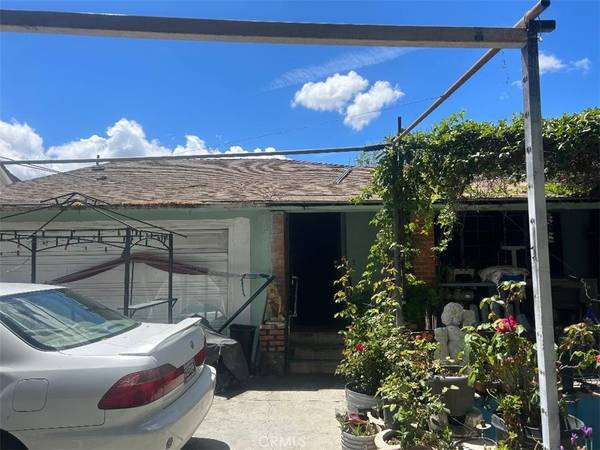 1624 E 109th ST, Los Angeles, CA 90059