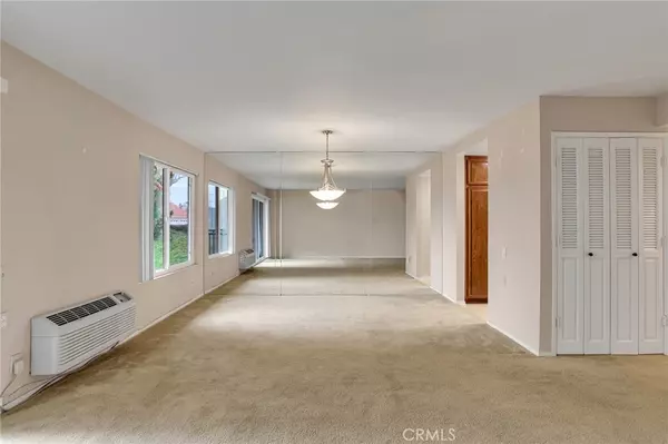Laguna Woods, CA 92637,3486 Bahia Blanca West #3F