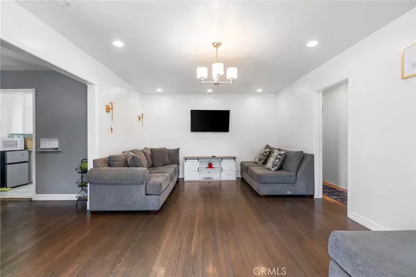 Long Beach, CA 90810,1335 W Burnett ST