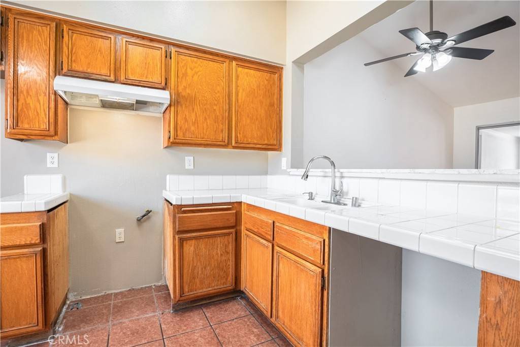 Palmdale, CA 93550,3243 E Avenue R4