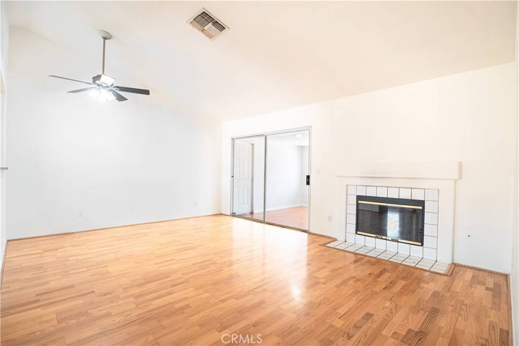 Palmdale, CA 93550,3243 E Avenue R4
