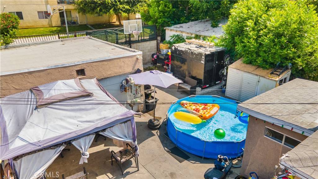 Los Angeles, CA 90059,2227 E 112th ST
