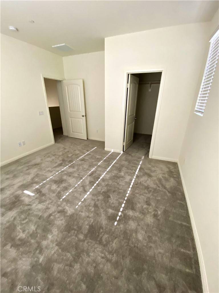 Fontana, CA 92336,16620 Wyndham LN #11