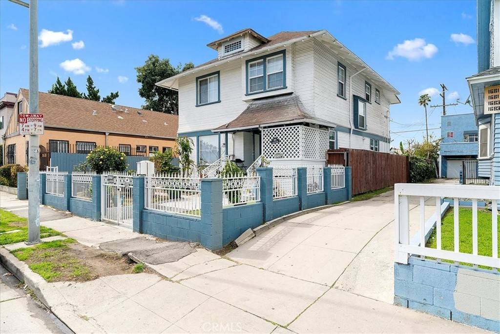 Los Angeles, CA 90019,1665 Arlington AVE