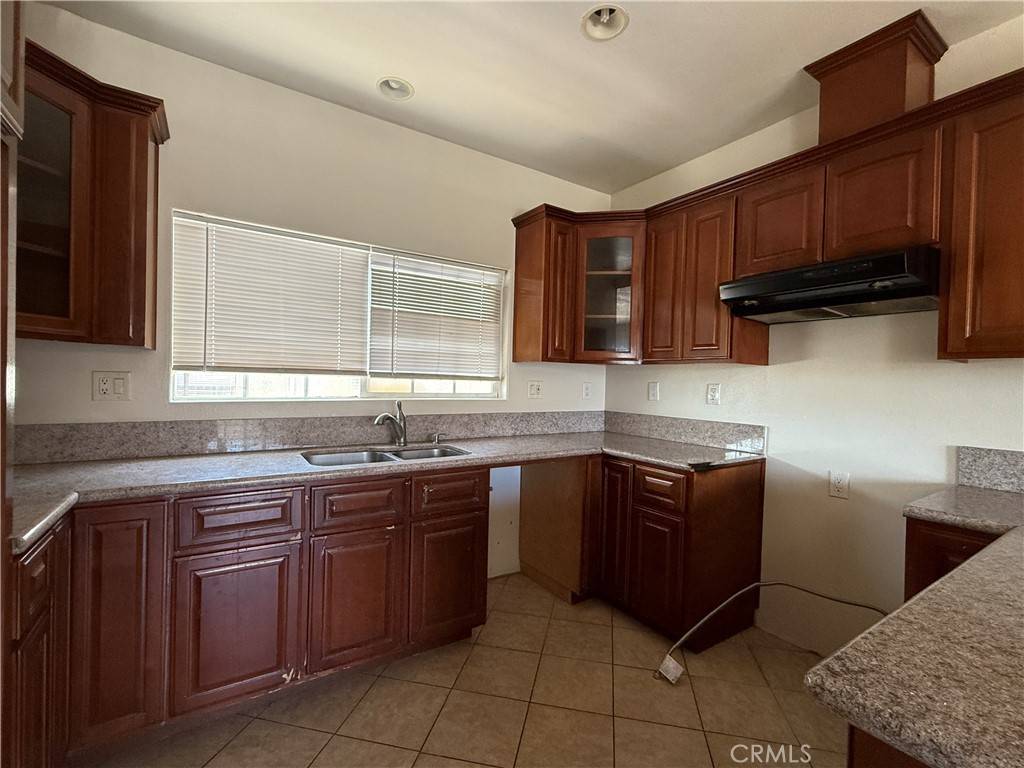 Carson, CA 90745,418 W 223rd ST