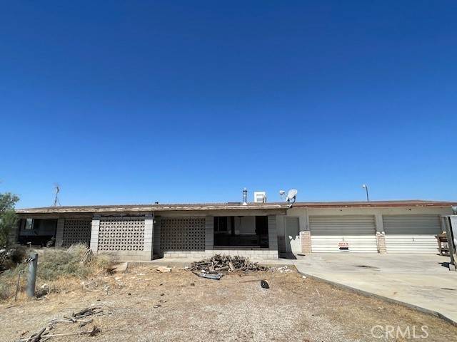 Rosamond, CA 93560,1925 62nd St W.
