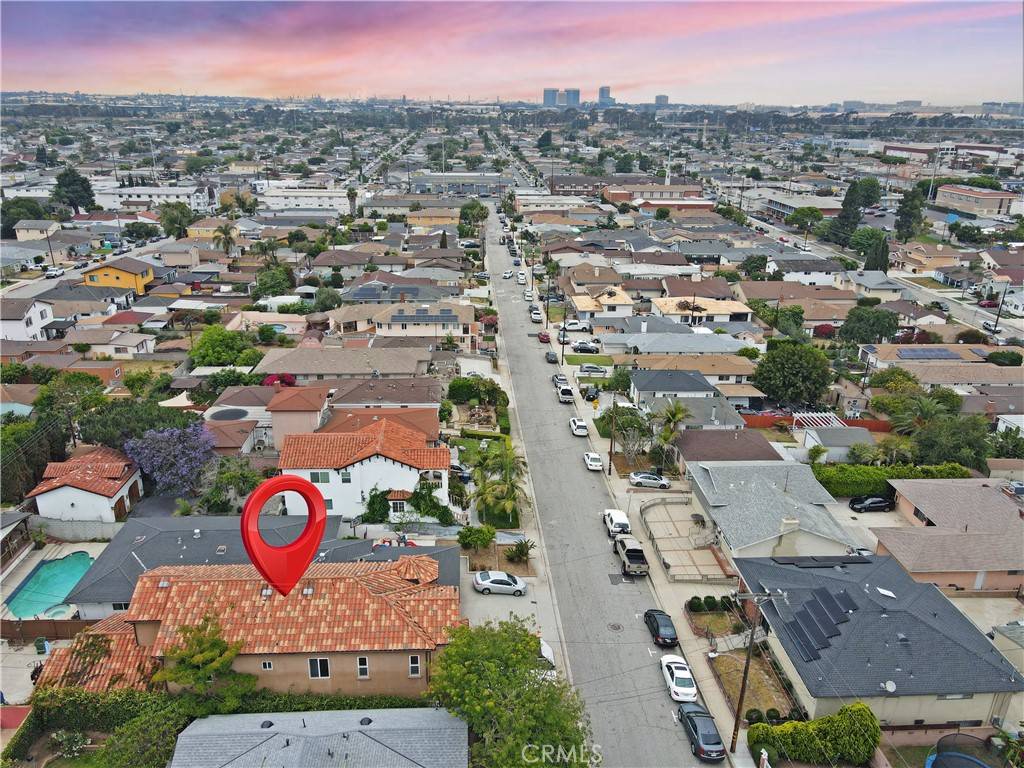 Hawthorne, CA 90250,4622 W 131st ST