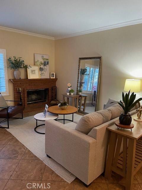 234 Country Club DR #C, Simi Valley, CA 93065