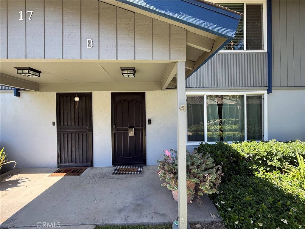 1107 W Memory LN #17B, Santa Ana, CA 92706