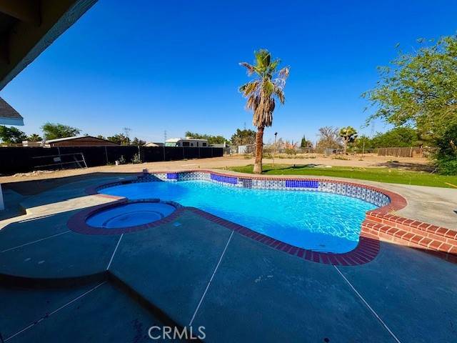 Victorville, CA 92392,11617 Low Chaparral DR