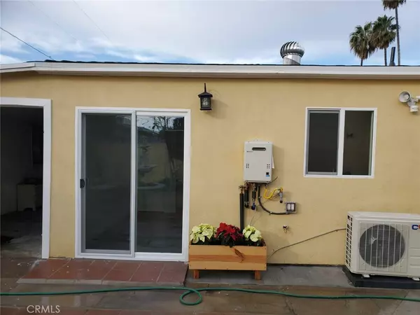 Paramount, CA 90723,6824 Marcelle ST