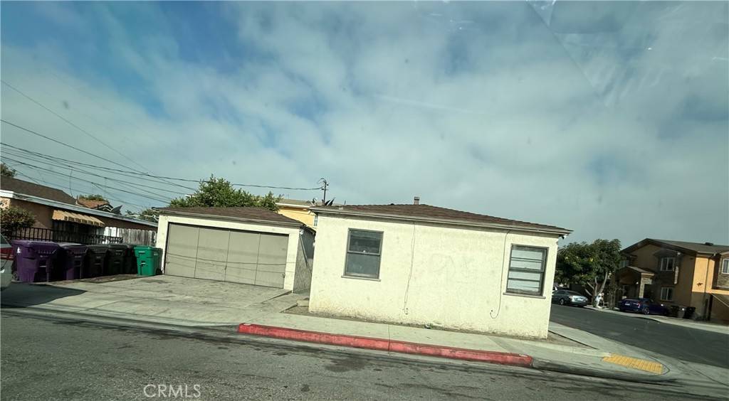 Long Beach, CA 90805,358 E 53rd ST