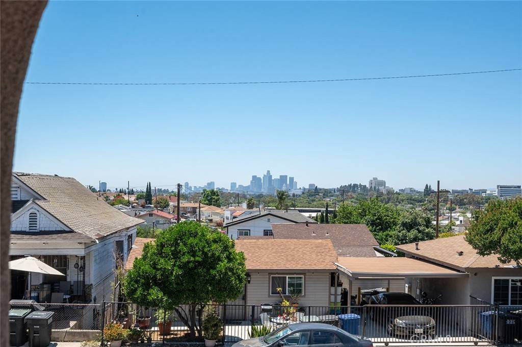 Los Angeles, CA 90063,1516 Kurtz Ave.