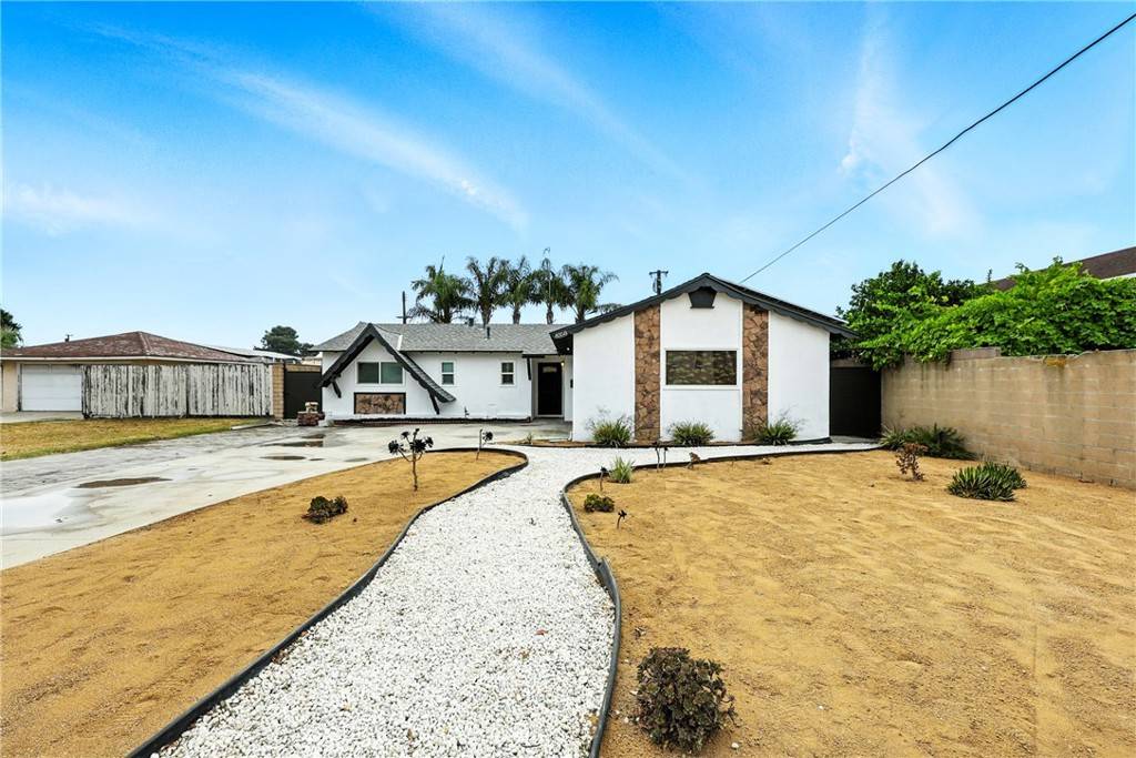 La Palma, CA 90623,8358 Walker ST